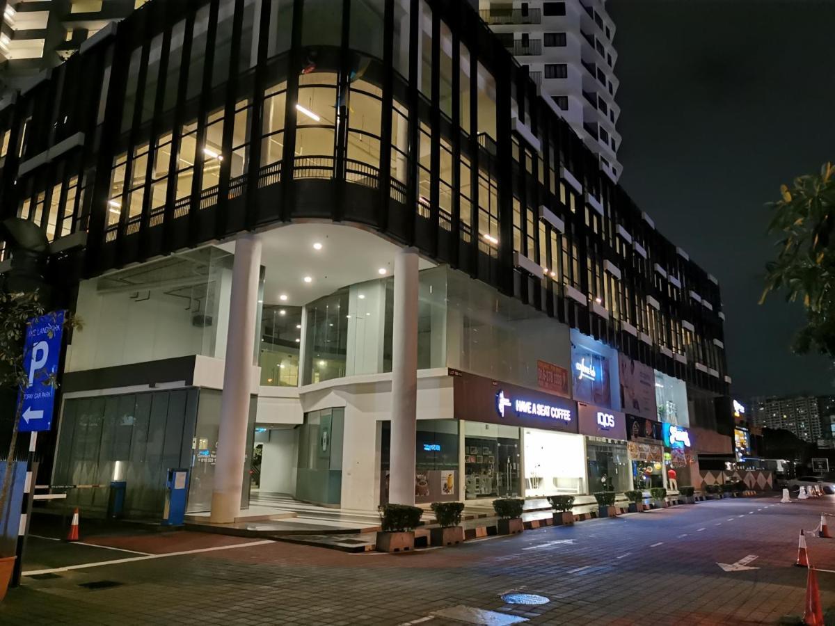Tanjung Tokong Landmark Stunning High Floor Coast View Studio #Netflix #Fast Wifi מראה חיצוני תמונה