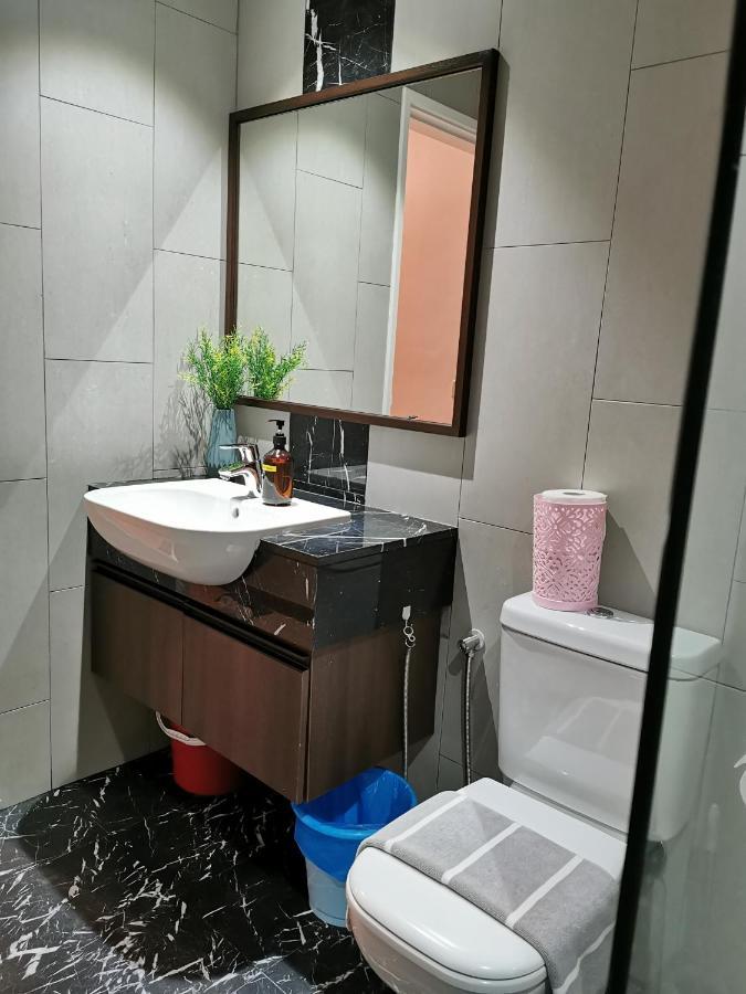 Tanjung Tokong Landmark Stunning High Floor Coast View Studio #Netflix #Fast Wifi מראה חיצוני תמונה