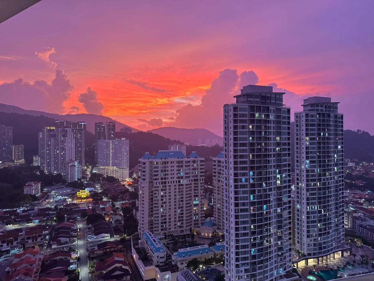 Tanjung Tokong Landmark Stunning High Floor Coast View Studio #Netflix #Fast Wifi מראה חיצוני תמונה